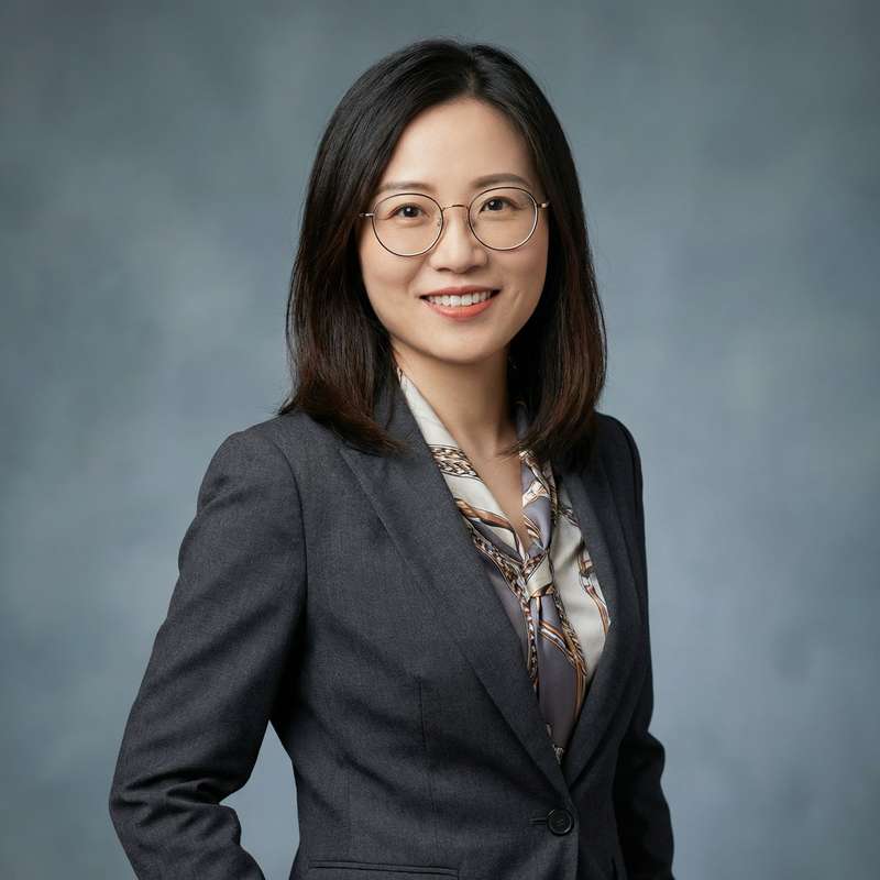 17c一起草社区顾问周思涵